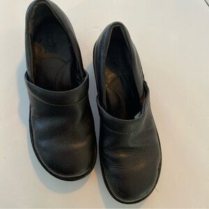 Born Womens Black Leather Clogs size 9